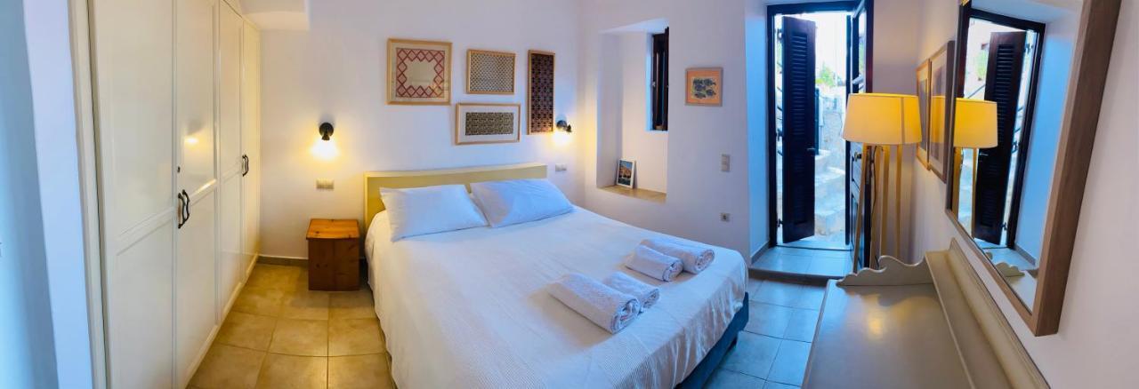 Villa Amalia Chalki Town Extérieur photo