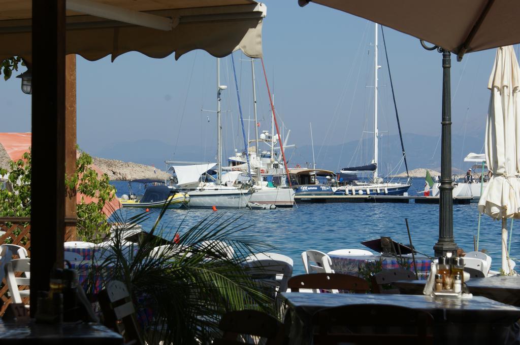 Villa Amalia Chalki Town Extérieur photo