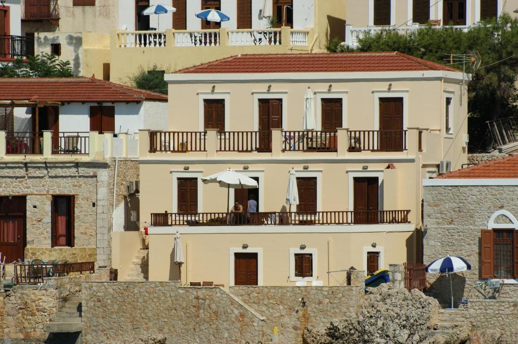 Villa Amalia Chalki Town Extérieur photo